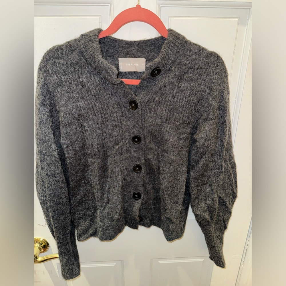 Everlane dark grey cardigan, super soft and not itchy!

Size XS